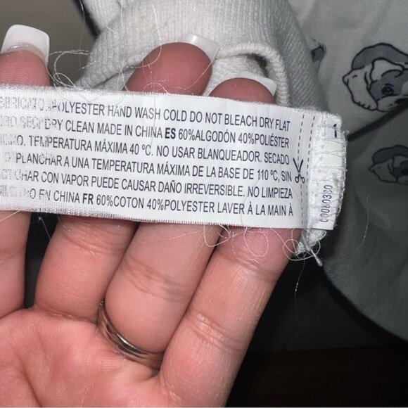 Forever 21 White and Black Dog Print Pullover Sweatshirt Size Medium - Picture 4 of 6